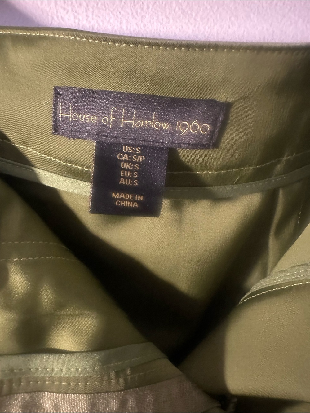 House of Harlow 1960 Satin Cargo Skirt Small - Picture 4 of 4